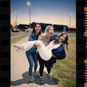 Meet your Posher, Caridad